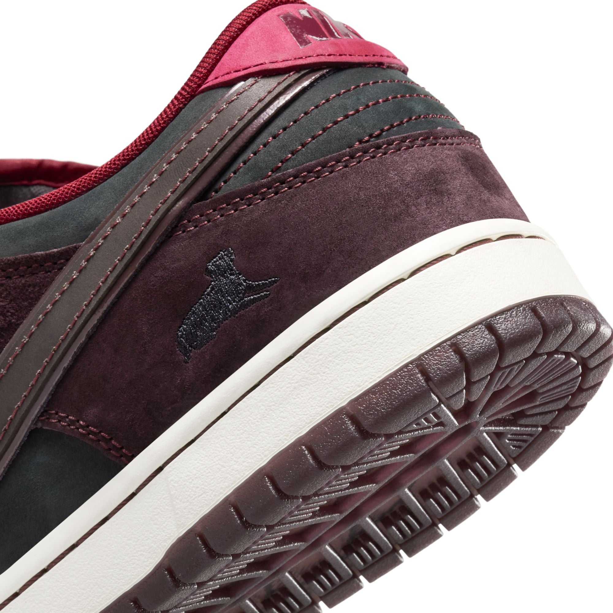 Nike SB Dunk Low Pro x Riot Skateshop – Blue Tile Lounge