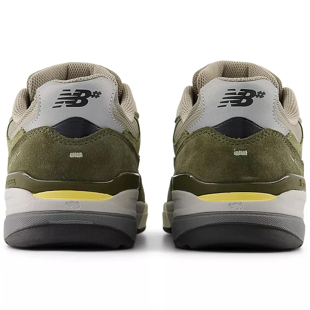 Reynolds 933 (Green/Green)