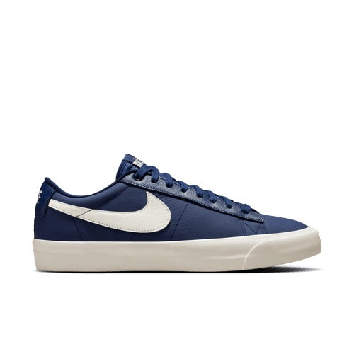 Blazer Low Pro GT (Blue Void/Sail-Blue Void)