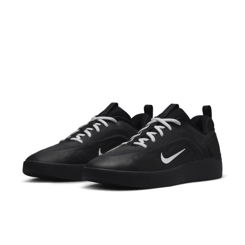 Zoom Nyjah 4 (Black/White-Black-White)