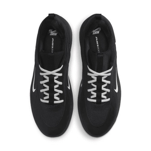 Zoom Nyjah 4 (Black/White-Black-White)