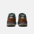 Load image into Gallery viewer, Numeric Andrew Reynolds 933 (Brown/Green)
