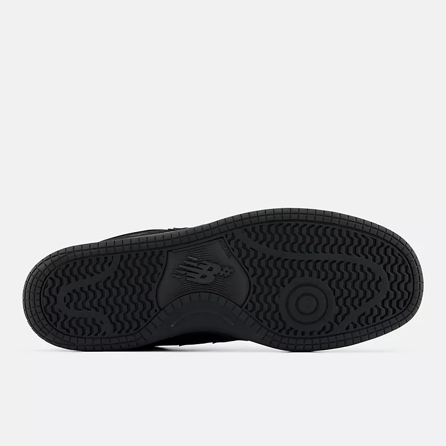 Numeric 480 (Black/Black)
