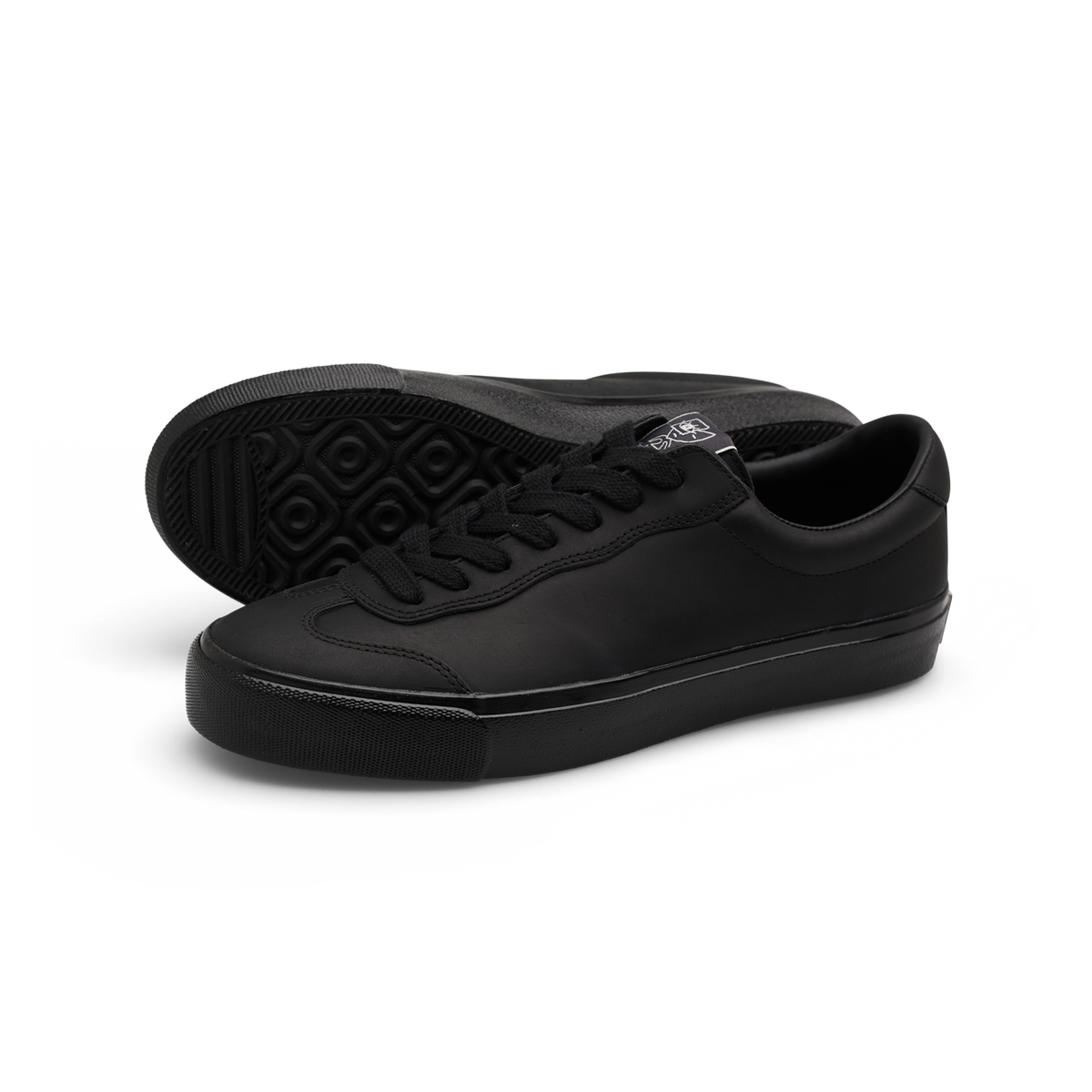 VM004 Milic Leather (Waxed Worn Black/Black)