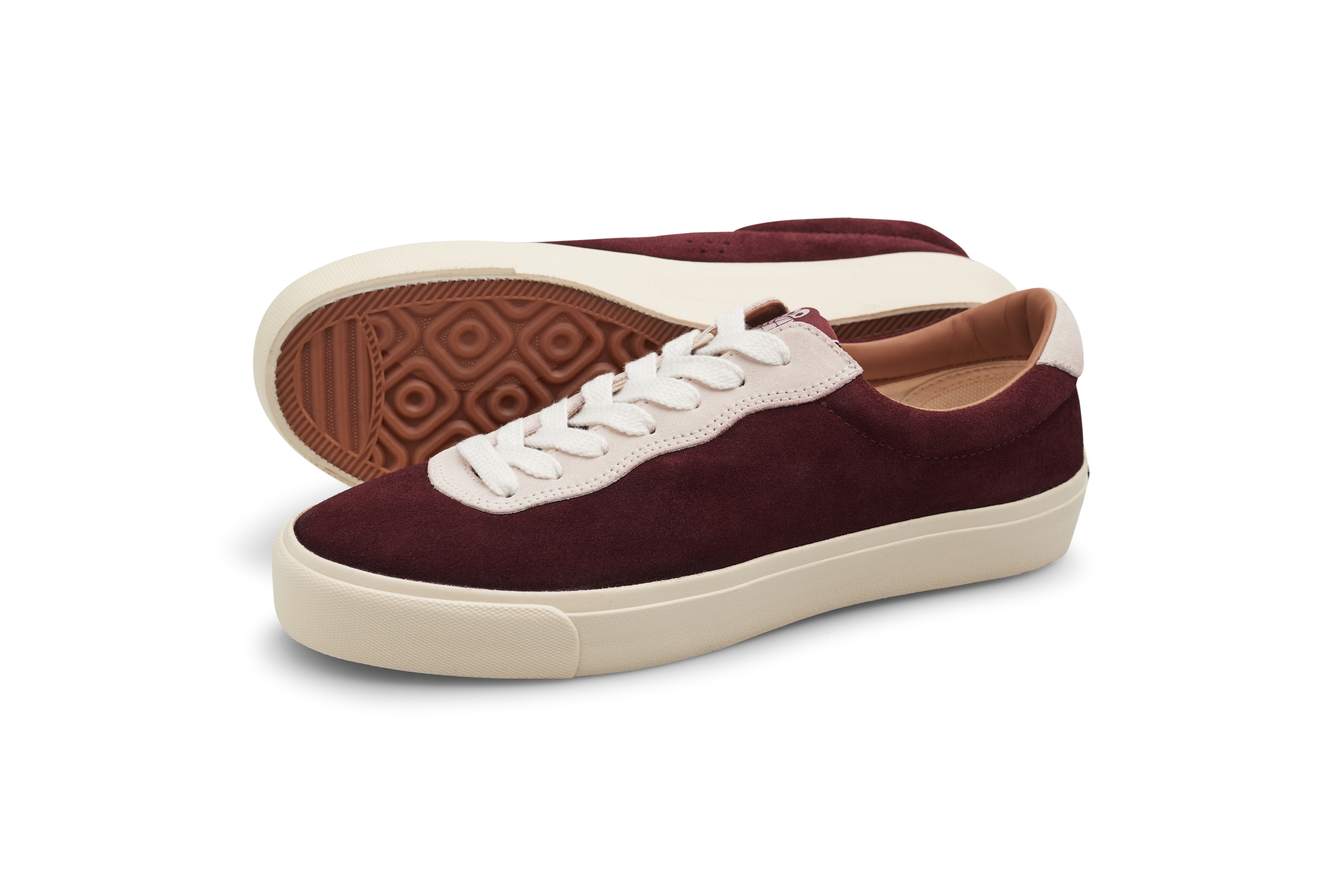 VM001 LO Daim (Rouge brique/Écru/Blanc)