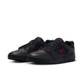 Charger l'image dans la visionneuse de la galerie, Nike SB Ishod Premium Black/University Red pair view
