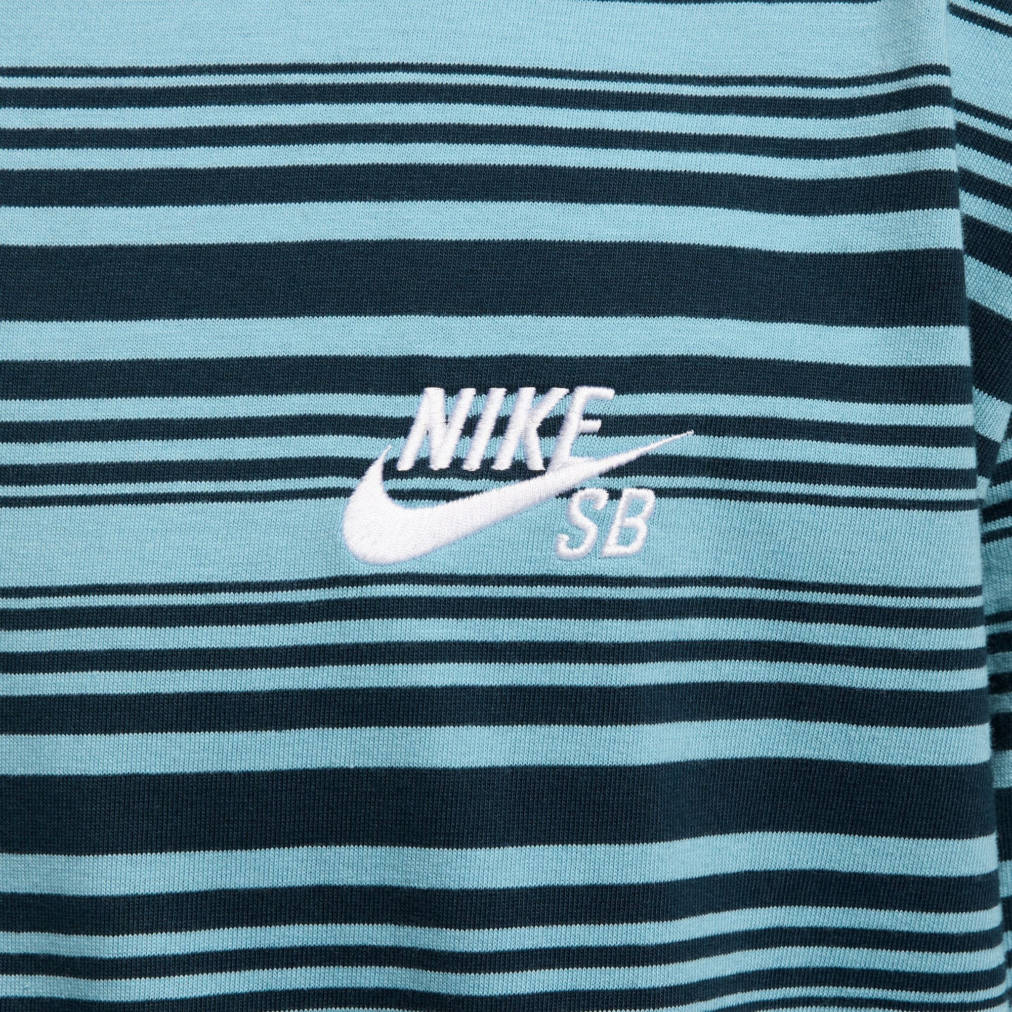 Nike SB T-Shirt Striped Max90 Denim Turquoise embroidery detail