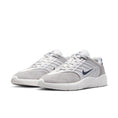 Charger l'image dans la visionneuse de la galerie, Nike SB Vertebrae Platinum Tint/Midnight Navy-Wolf Grey pair view
