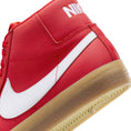 Charger l'image dans la visionneuse de la galerie, Nike SB Zoom Blazer Mid University Red/White-White heel detail
