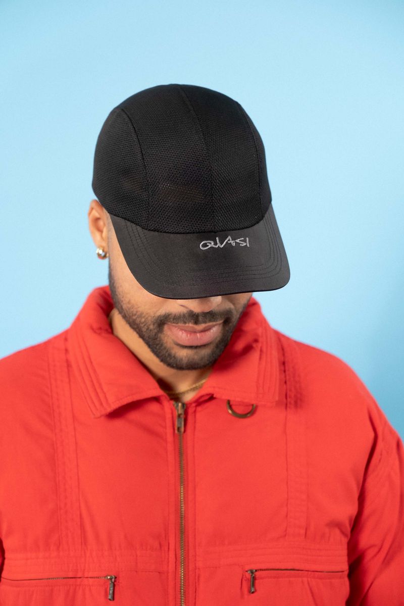 Source Hat (Black)
