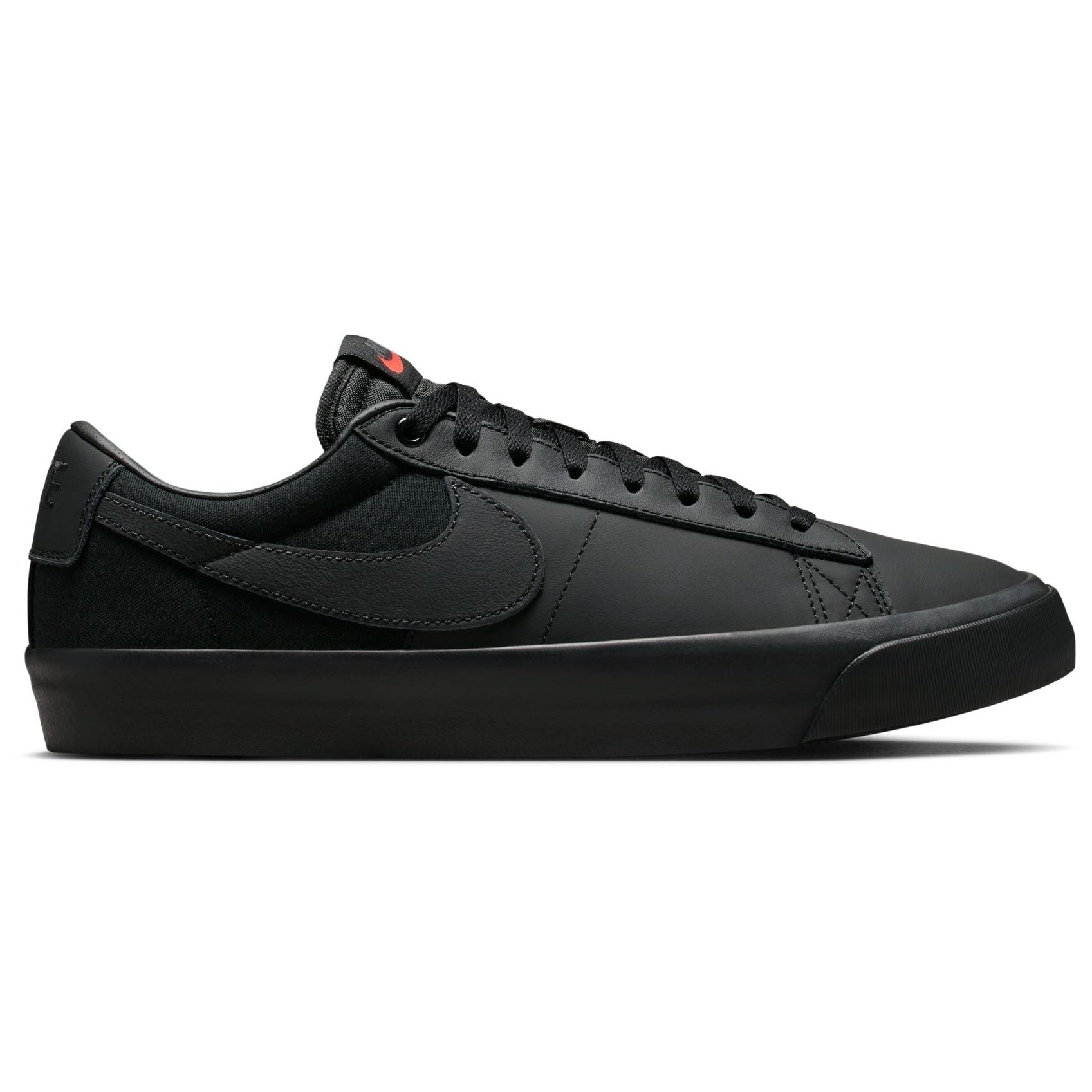 Nike SB Zoom Blazer Low Pro GT ISO "Triple Black" Black/Anthracite/Safety Orange