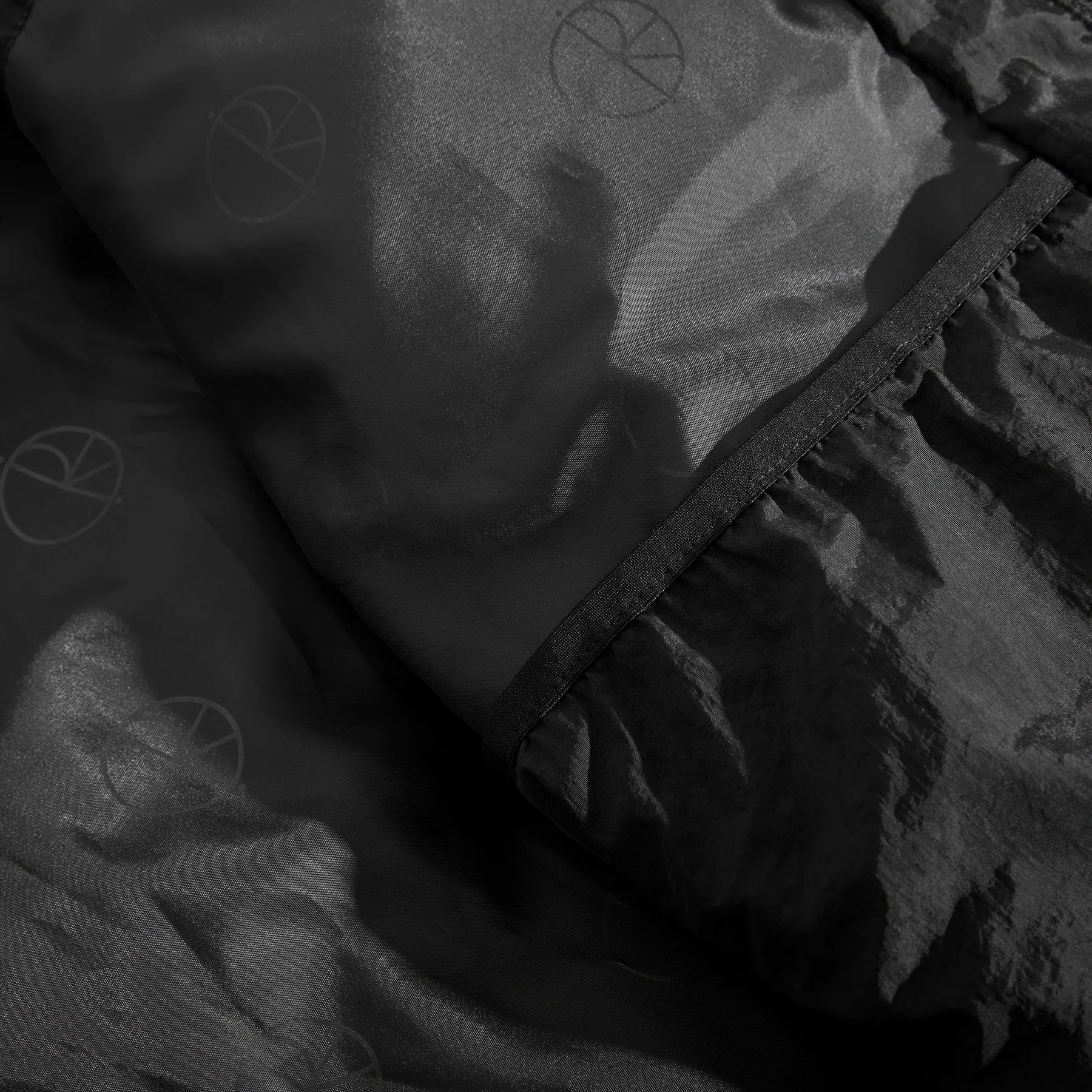 Basic Puffer (Black)